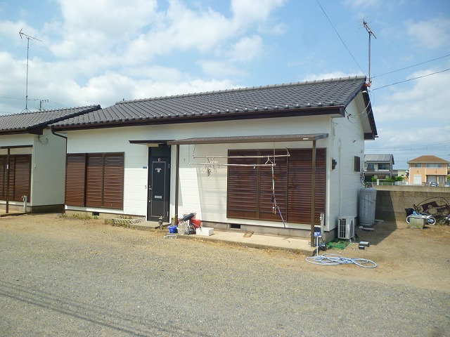 堀割 構造:木造瓦葺